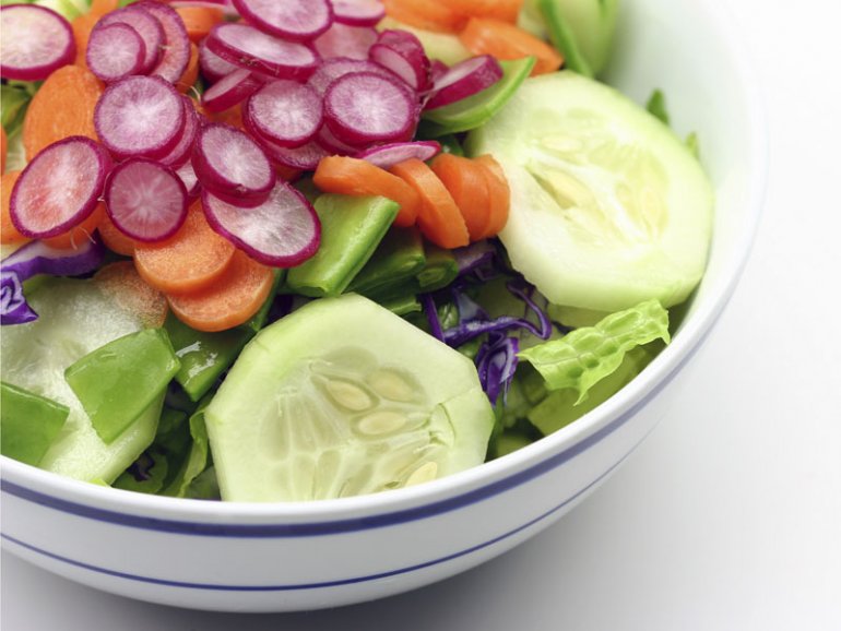 Dicas para deixar a salada mais completa e cuidar das calorias