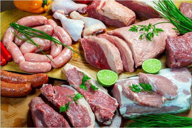 Carne bovina, de aves e de porco: As diferenças nutricionais que você precisa conhecer