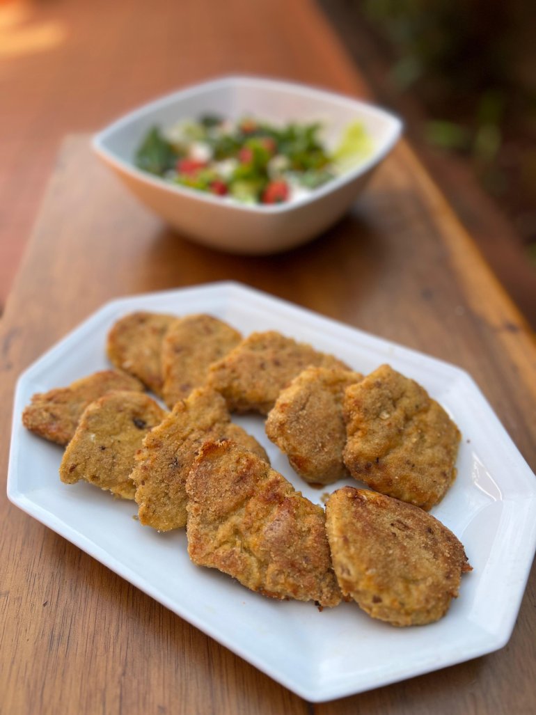  Bife de Filé Mignon Suíno Empanado ao Forno