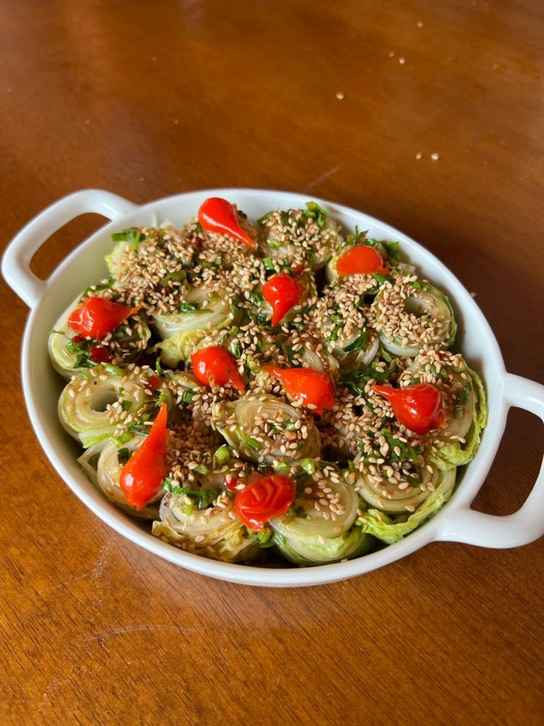 Salada de acelga oriental