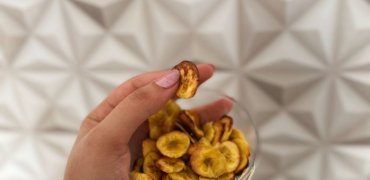 Chips de banana da terra 